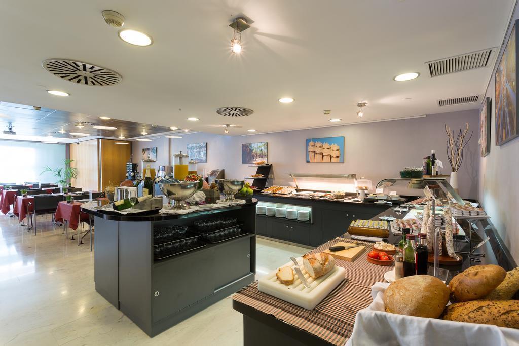 Вид Ayre Hotel Caspe (ex. Ayre Caspe) 4*