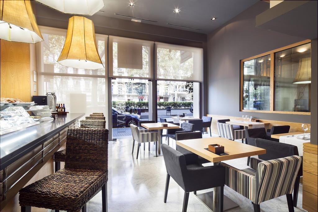 Панорама Acta Atrium Palace 4*