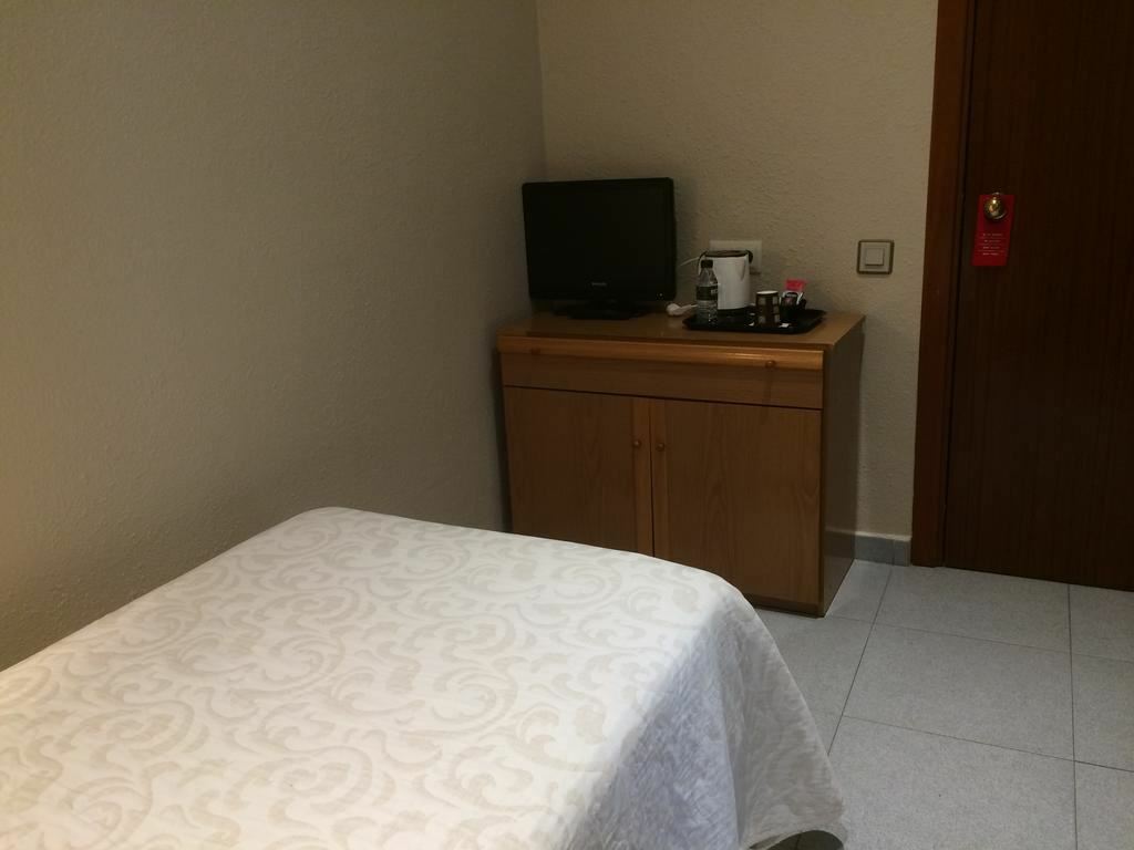 Панорама Aneto Hotel 1*