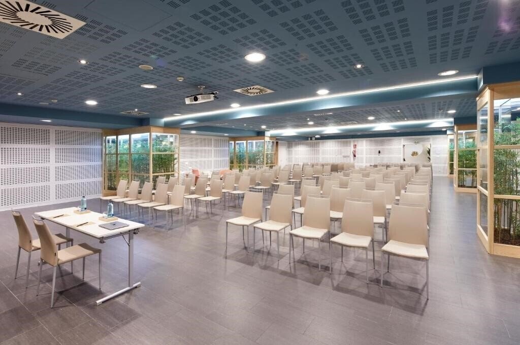 Вид Vincci Maritimo 4*