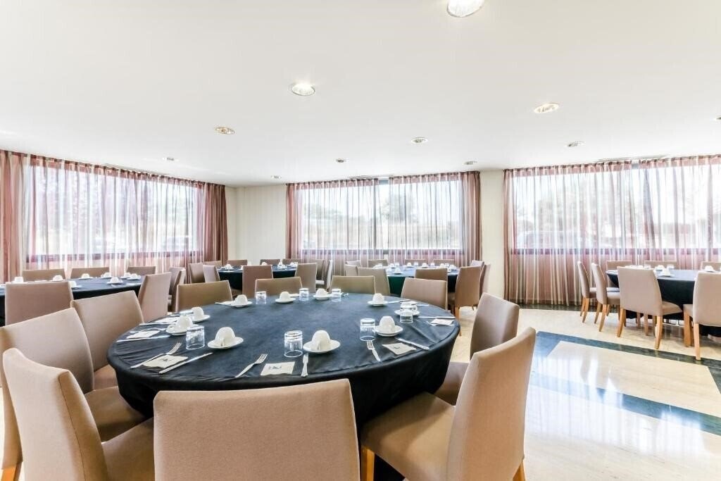 Территория Hotel Exe Barbera Parc 4*