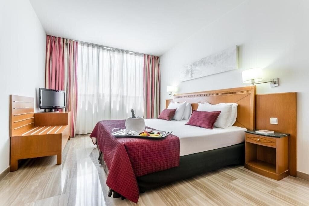 Апартаменты Hotel Exe Barbera Parc 4*