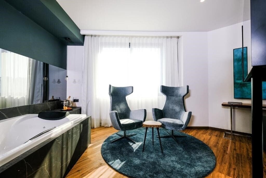 Панорама Icaria 4*