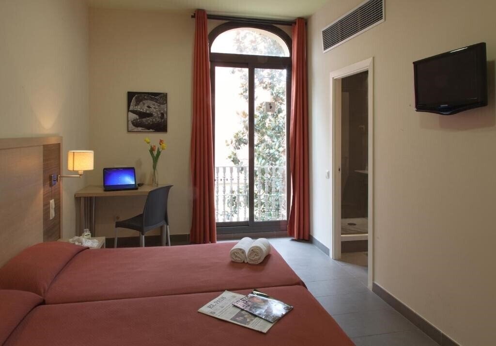 Апартаменти Residencia Erasmus Gracia 3*