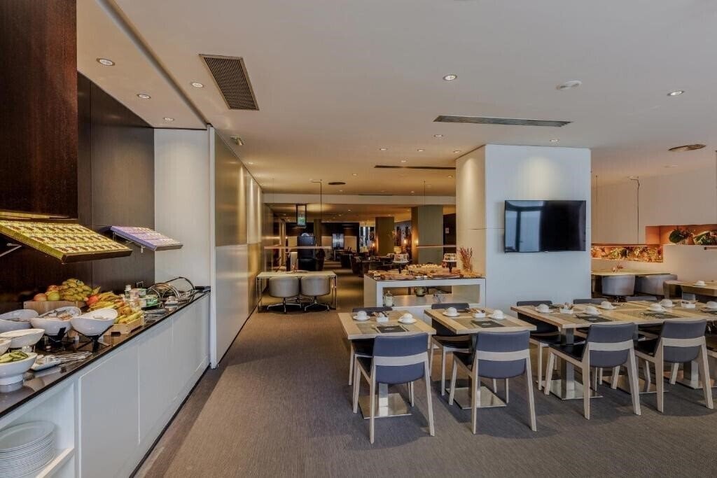 Изображение Vilamari 4*