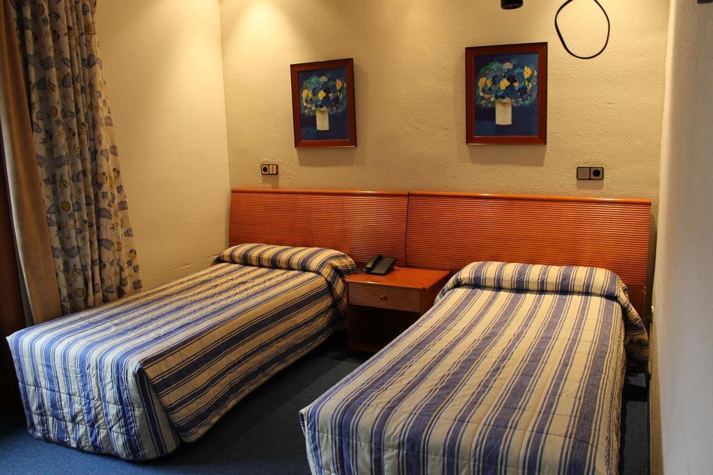 Апартаменты Rivoli Ramblas 3*