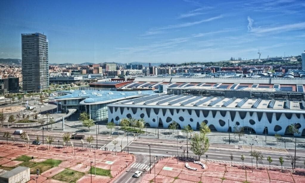 Апартаменти Fira Congress 4*