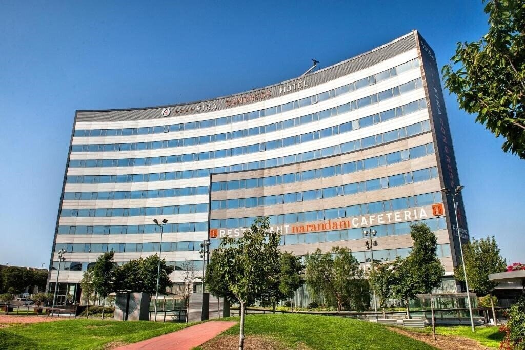 Панорама Fira Congress 4*