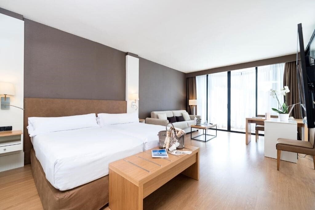 Территория Guitart Grand Passage 4*