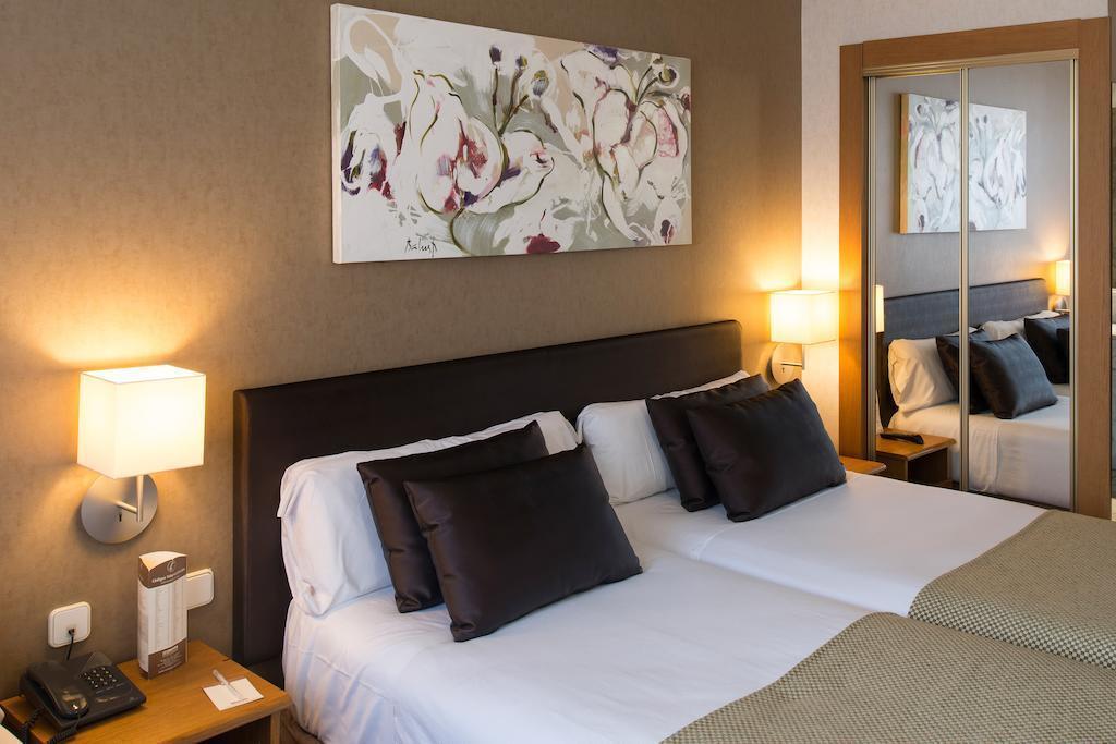 Панорама Hotel Catalonia Albeniz 3*