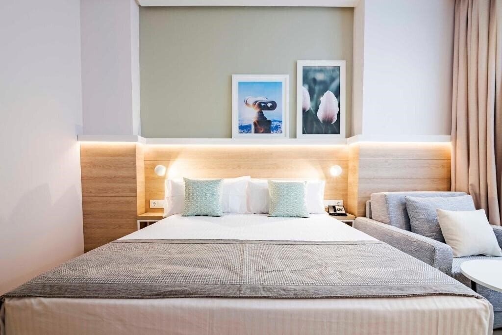 Территория Golden Tulip 4*