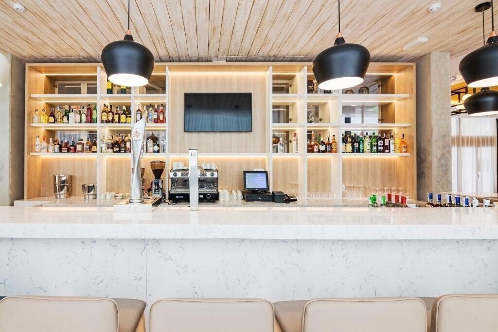 Апартаменты Golden Tulip 4*