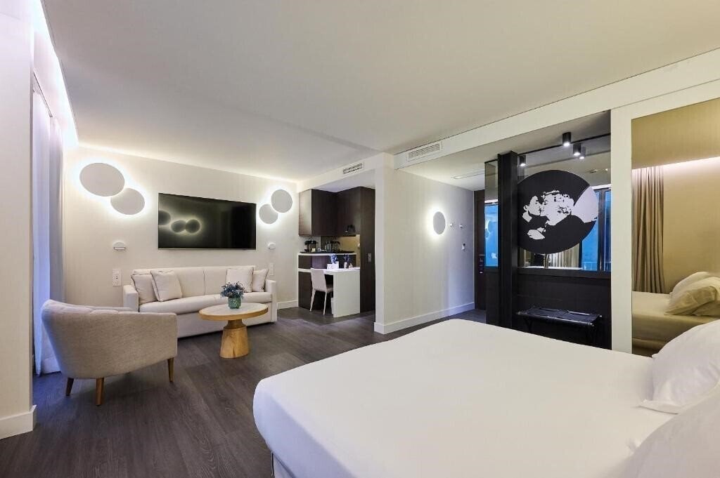 Вид H10 Port Vell Super 4*