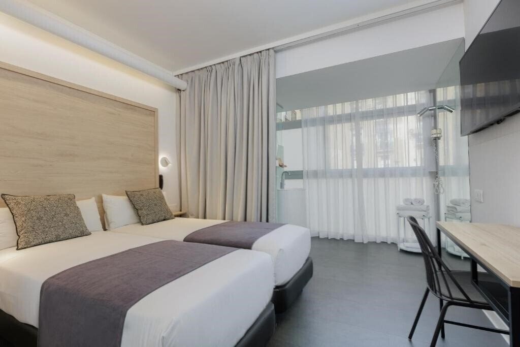 Территория Casa Lit Barcelona By Ona Hotels 3*