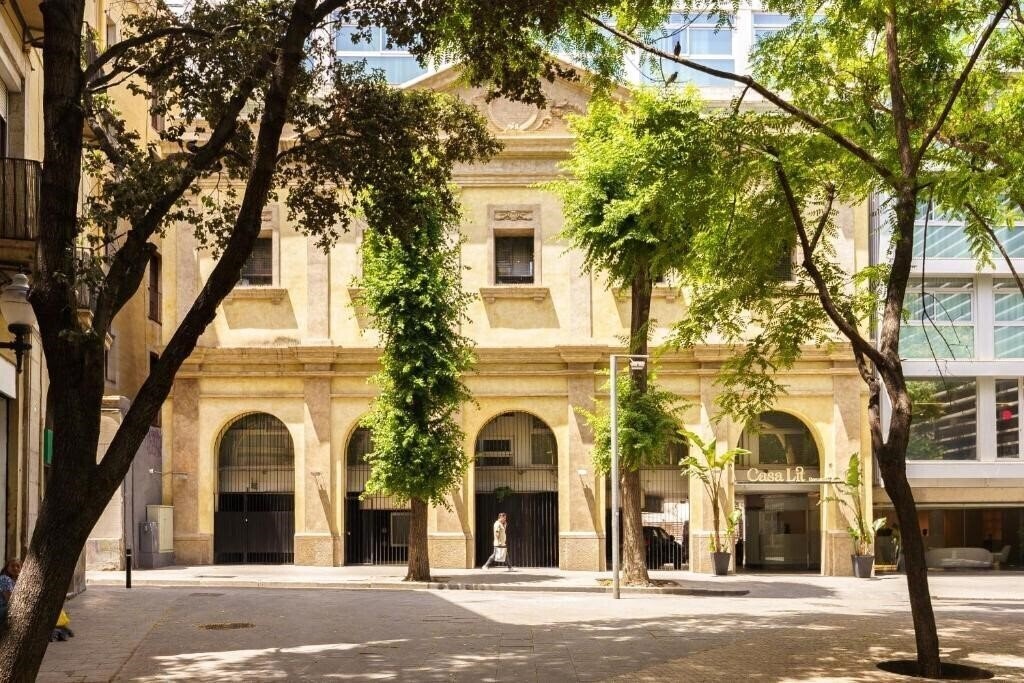 Панорама Casa Lit Barcelona By Ona Hotels 3*