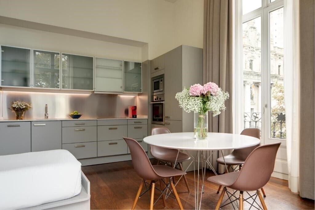 Картинка Duquesa Suites Barcelona 4*