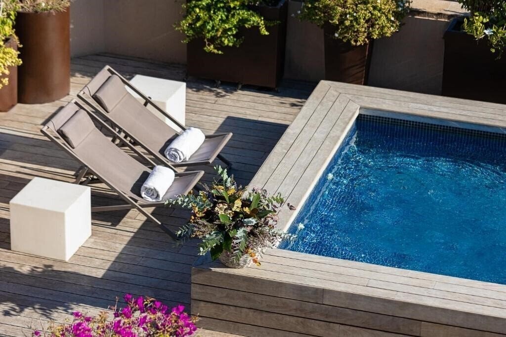 Апартаменти Duquesa Suites Barcelona 4*