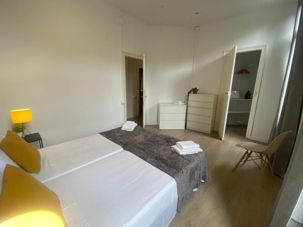 Отель 555 Apartments Bcn 3*