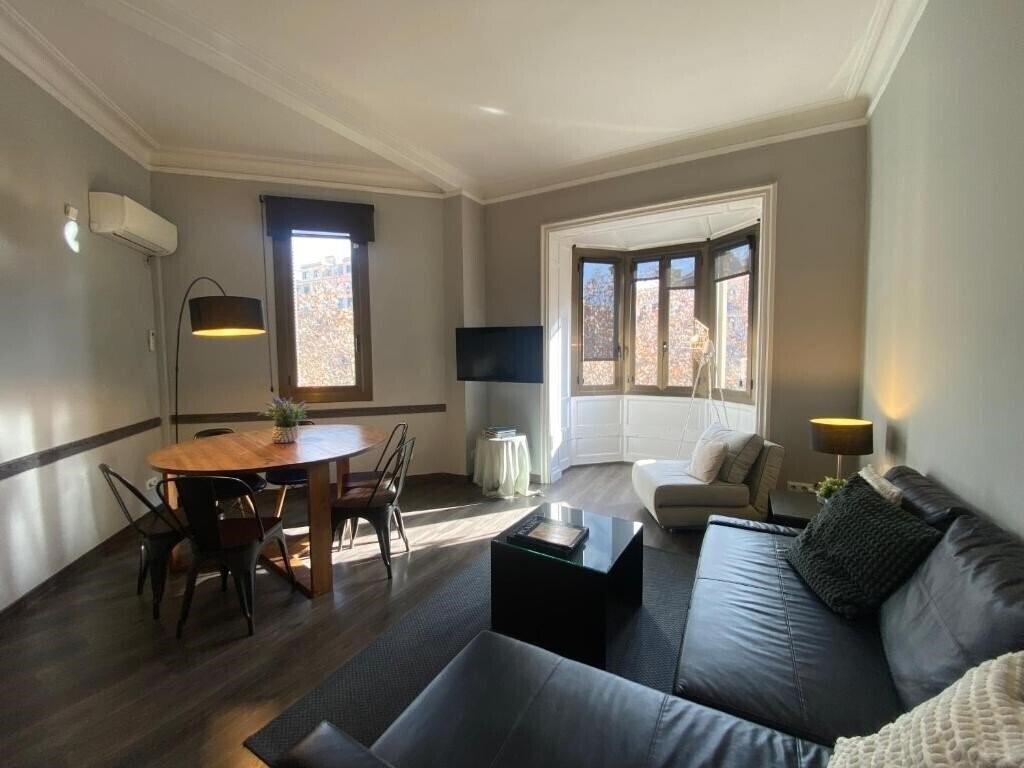 Вид 555 Apartments Bcn 3*