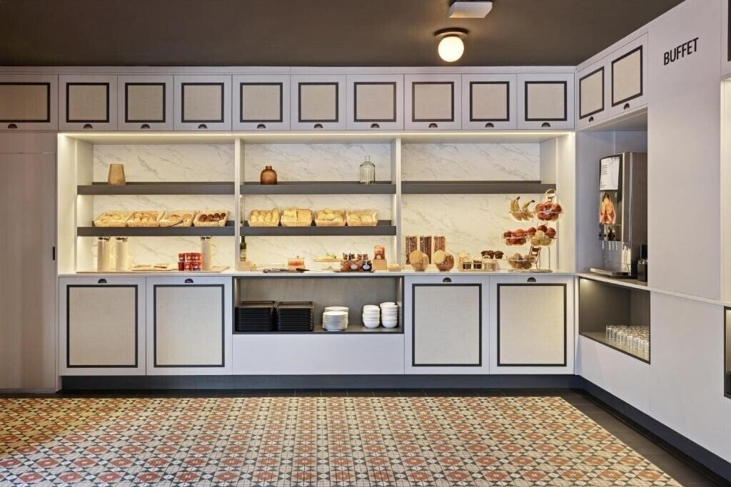 Панорама Porta De Gallecs 3*