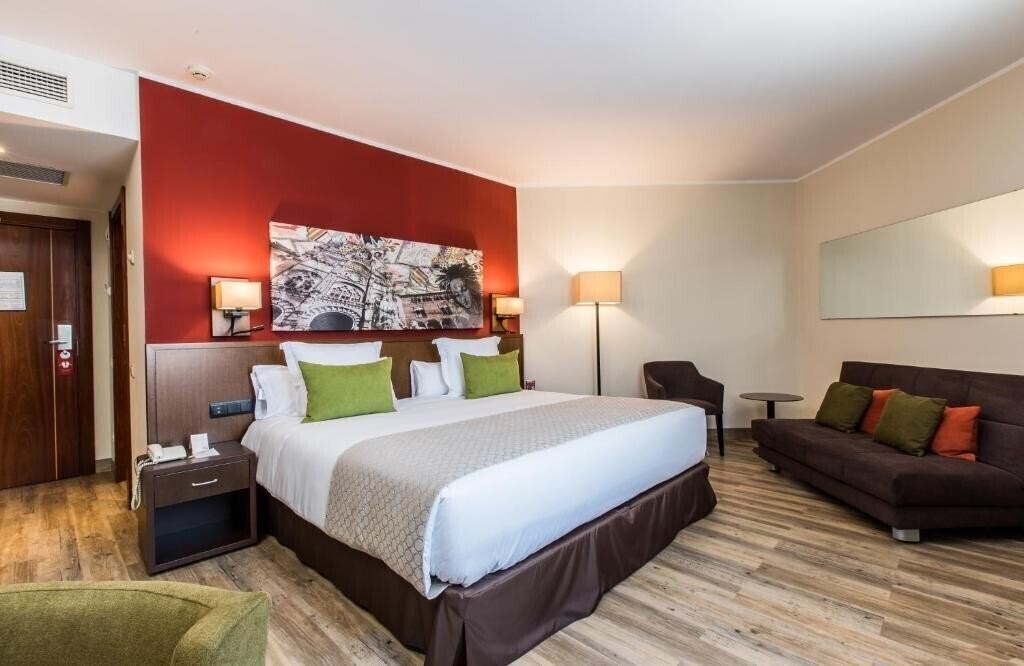 Апартаменты Leonardo Barcelona Gran Via 3*