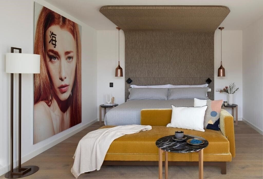 Территория Me Barcelona 5*