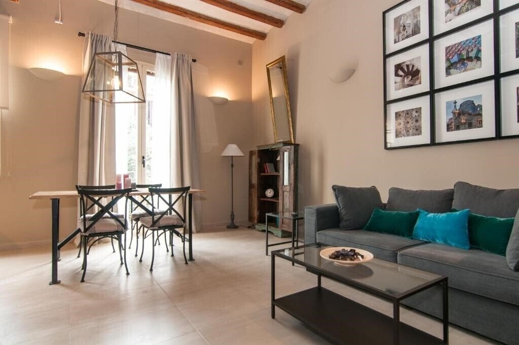 Фотография Weflating Suites Sant Antoni Market 4*