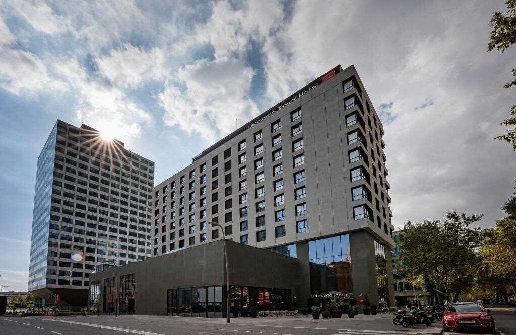 Готель Leonardo Royal Barcelona Fira 4*