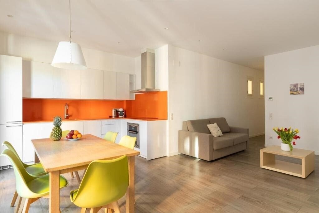 Вид Cosmo Apartments Marina Auditori 3*