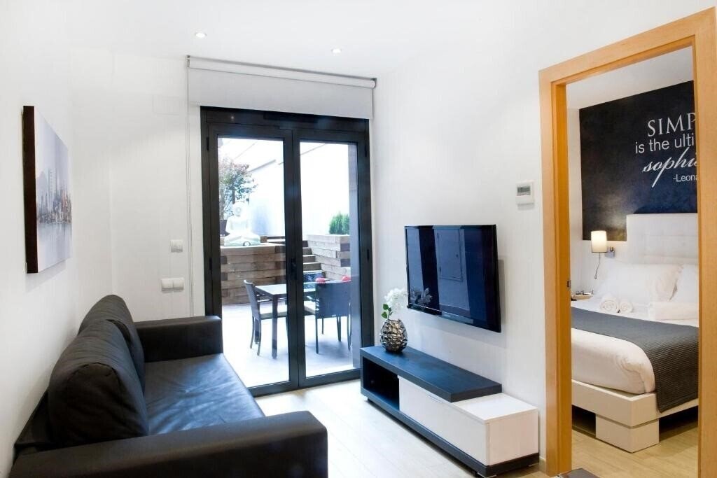 Панорама Home To Home Barcelona 4*