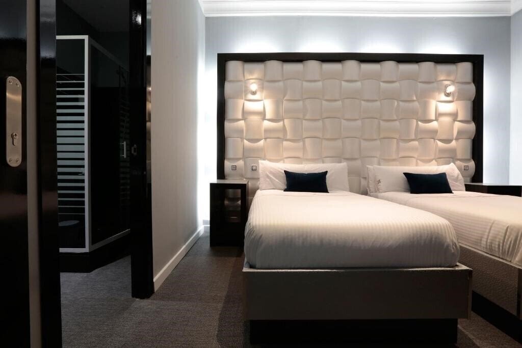 Панорама Amra Barcelona Gran Via 2*