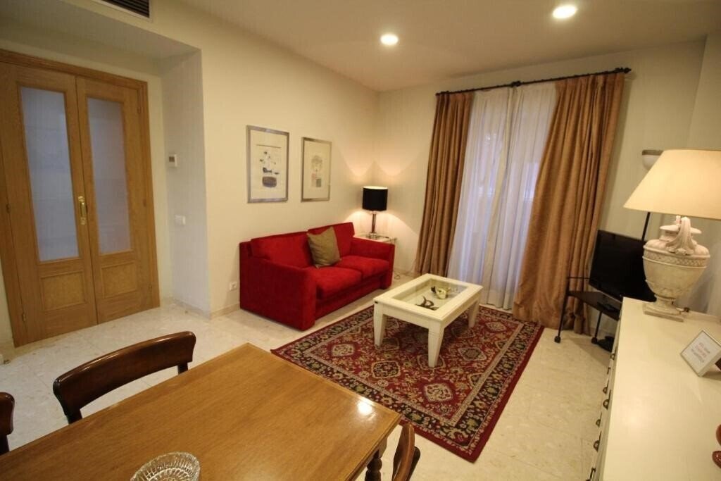 Територія Apartaments St. Jordi Comtal 3*