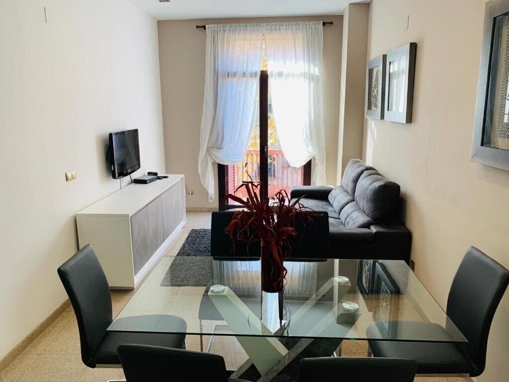 Панорама Apartments Ramblas 108 3*