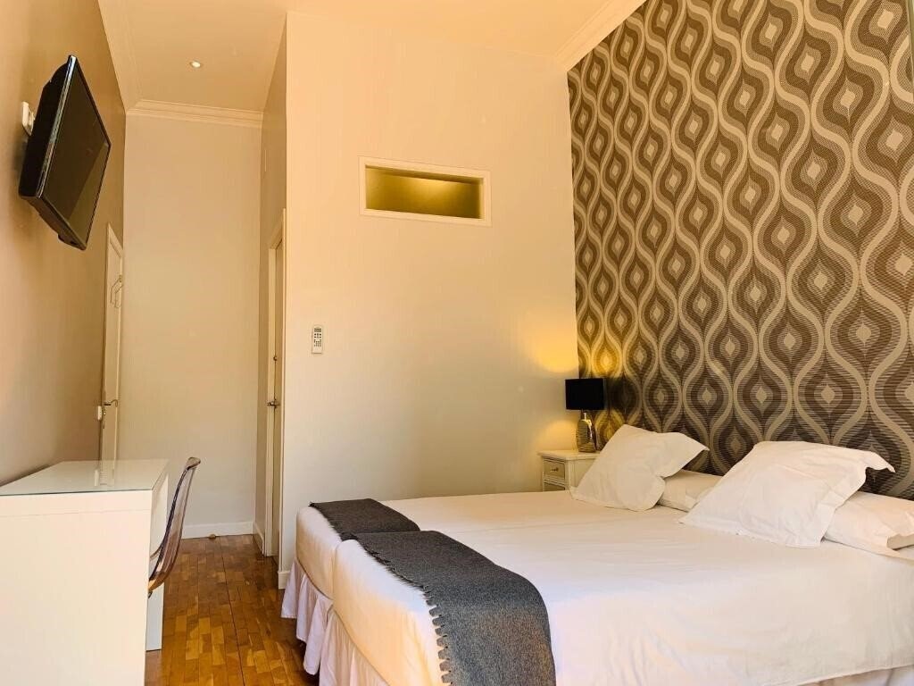 Территория Aptbcn Super Balmes 3*