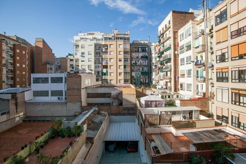 Вид Bbarcelona Gaudi Flats 3*