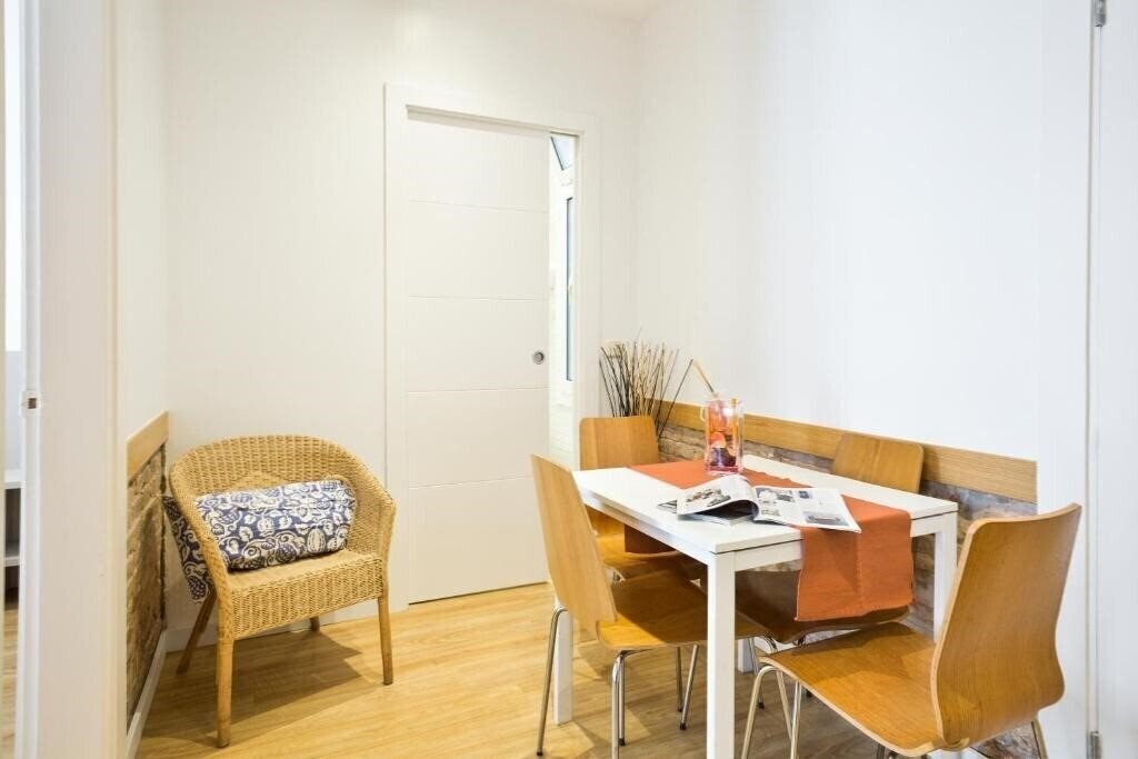 Апартаменти Bcnstop Parc Guell 3*