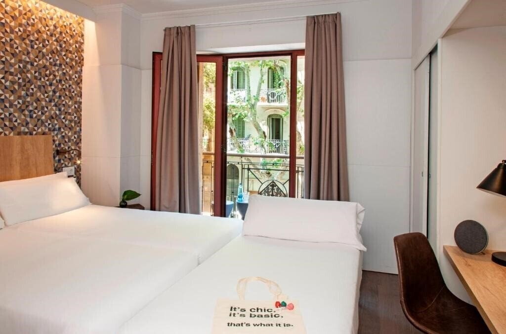 Апартаменты Chic & Basic Velvet 3*