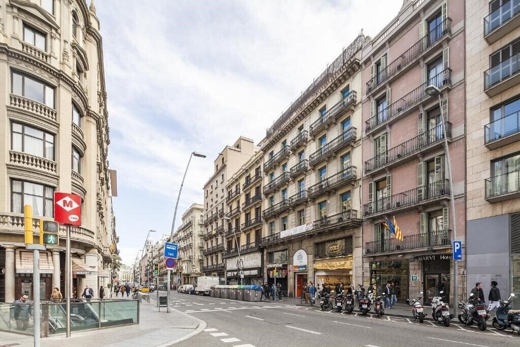 Картинка chic&basic Lemon Barcelona 2*