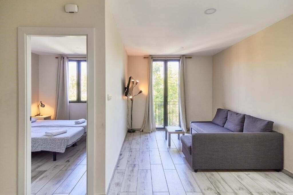 Територія Diagonal Apartments 3*