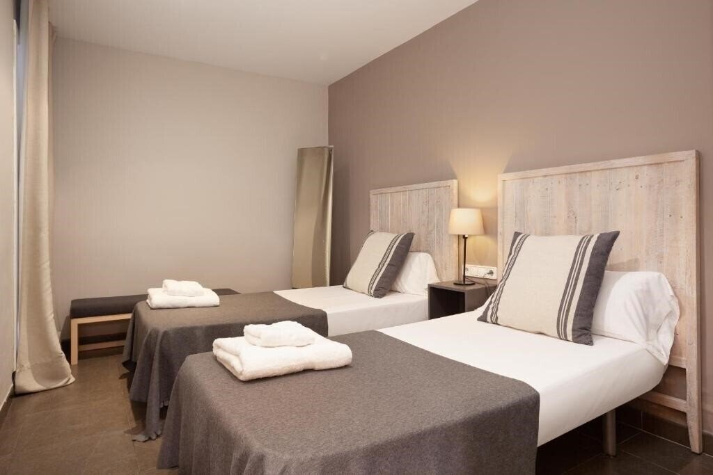 Территория Easy Sleep Eixample 3*