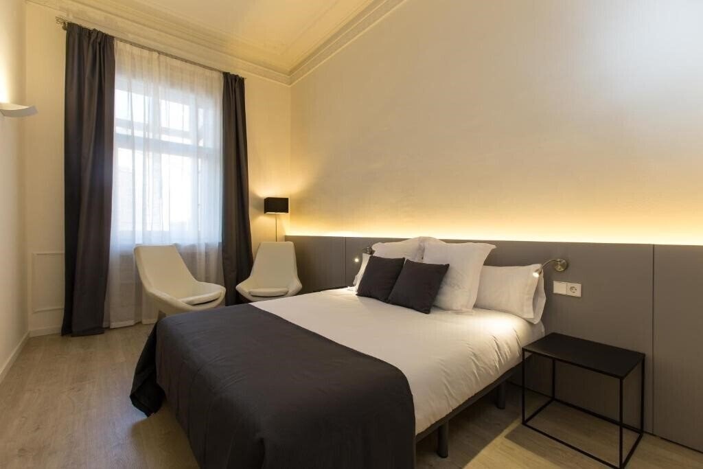 Фото Izaila Plaza Catalunya 3*