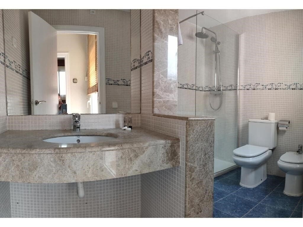 Апартаменты Classbedroom Apartments Vi 4*