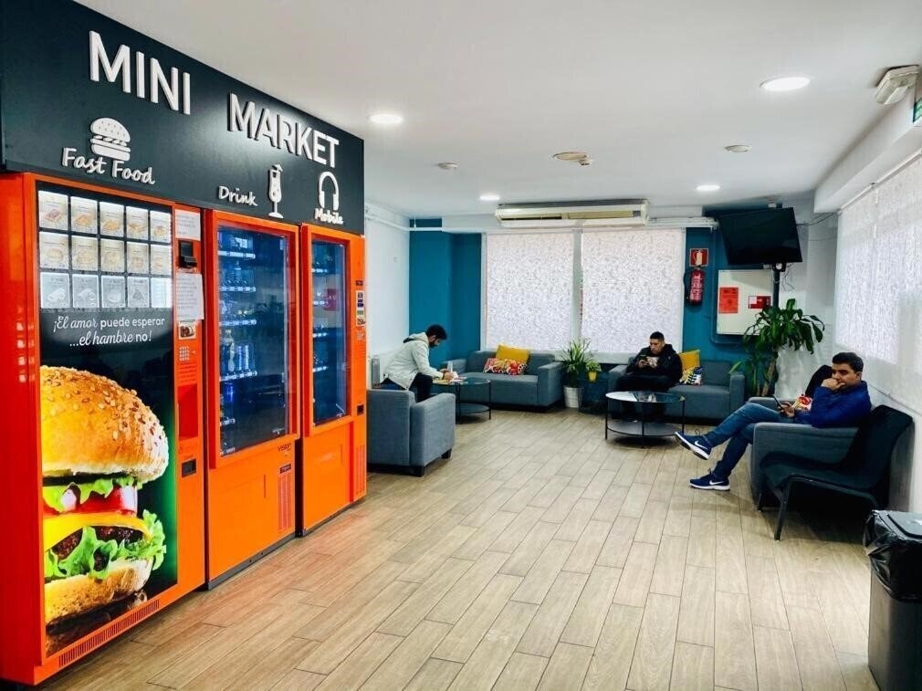 Апартаменти Mellow Hostel 2*