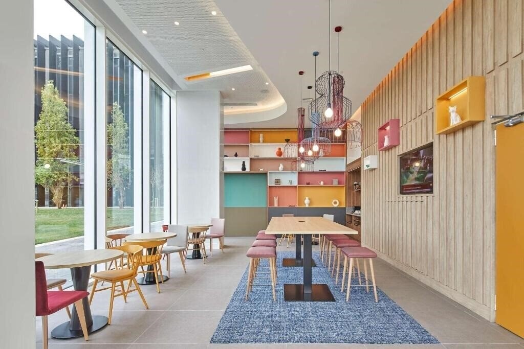 Панорама Hampton by Hilton Barcelona Fira Gran Via 3*