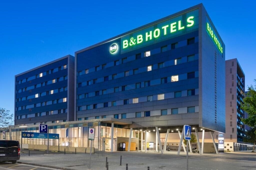Панорама B&B Hotel Barcelona Viladecans (ex. Sidorme Viladecans) 3*