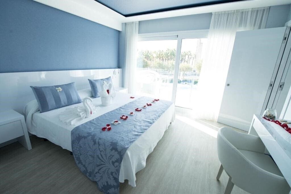 Вид Masd Mediterraneo & Apartamentos 4*