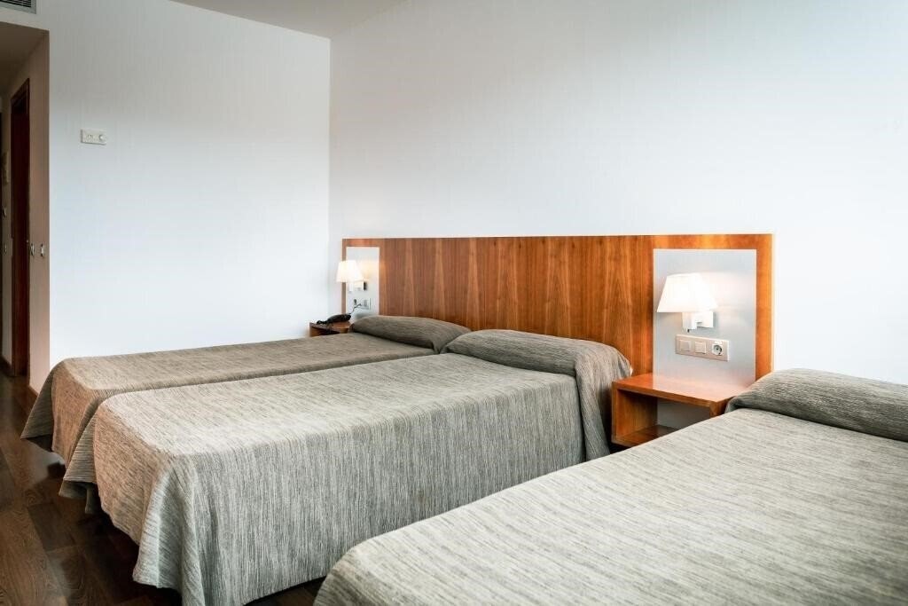 Фото Sercotel AS Hoteles Porta de Barcelona (ex. AS Porta de Barcelona) 3*