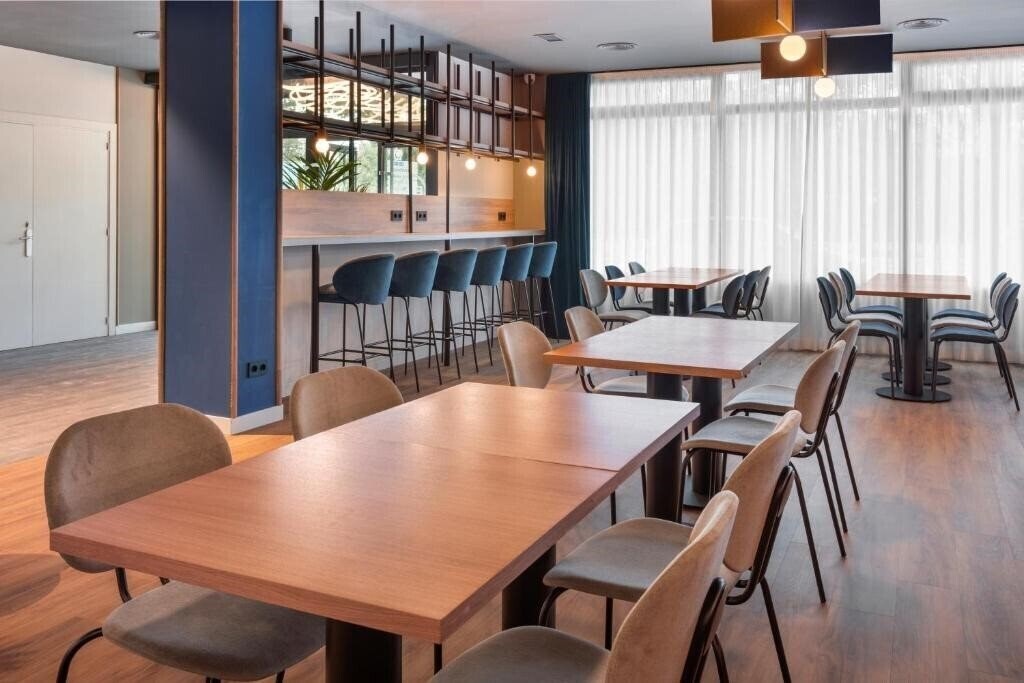 Панорама B&B Hotel Barcelona Rubi (ex. H2 Rubi, Sidorme Rubi) 3*