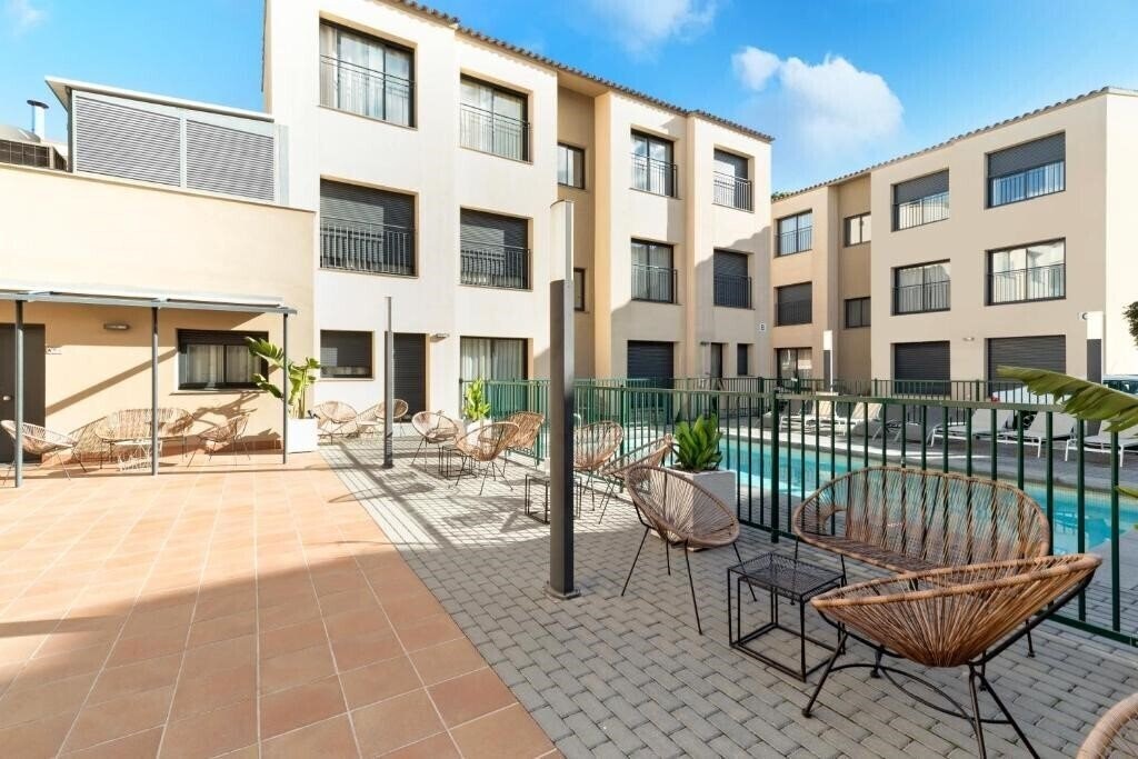 Изображение Castell Beach 2*