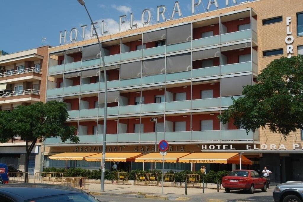 Панорама Flora Parc 3*
